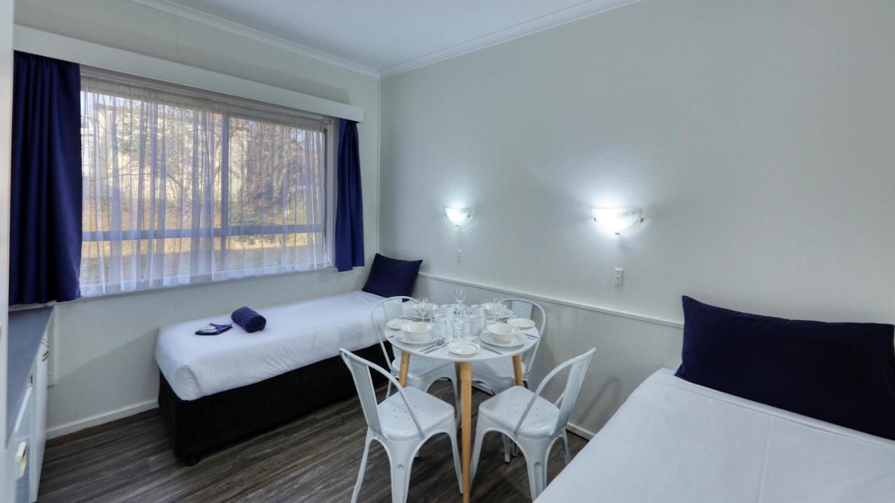 יאס Hamilton Hume Motor Inn מראה חיצוני תמונה
